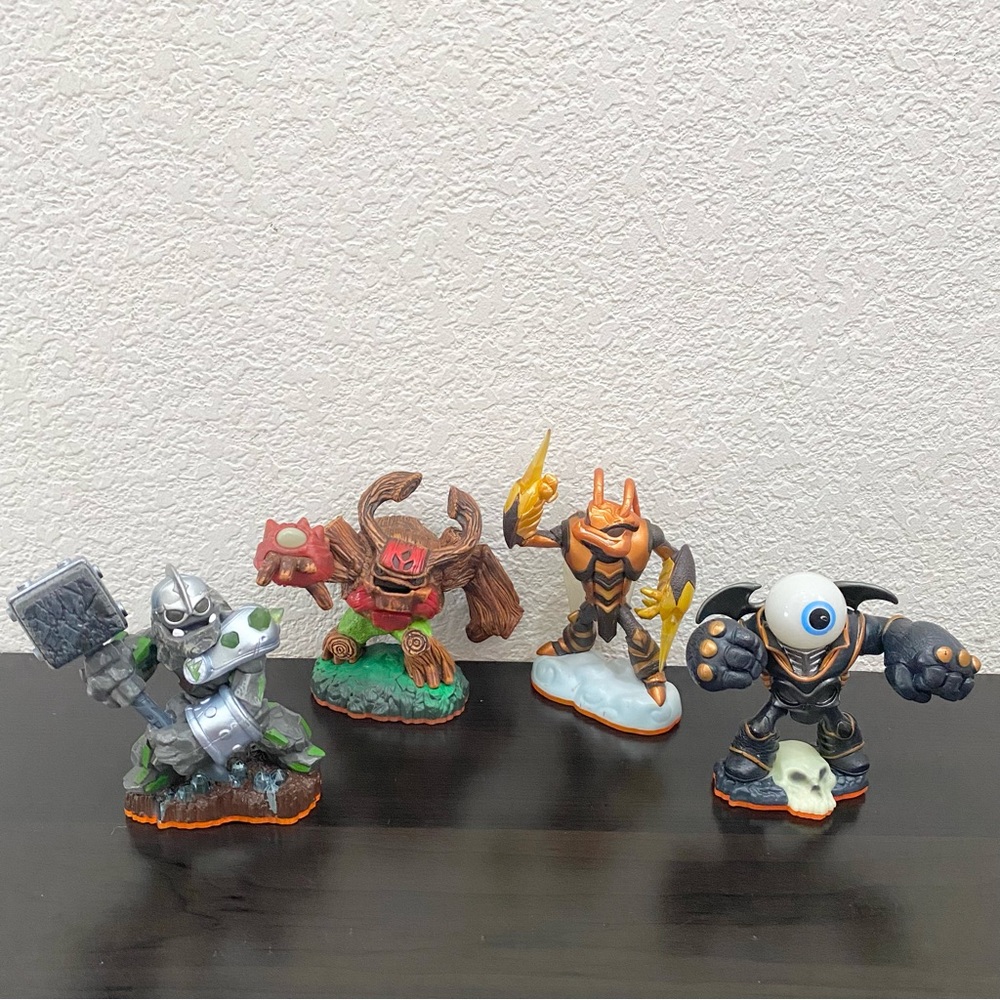 SKYLANDERS Activision Giants #1 Lot of 4 Large Loose Figure Toys